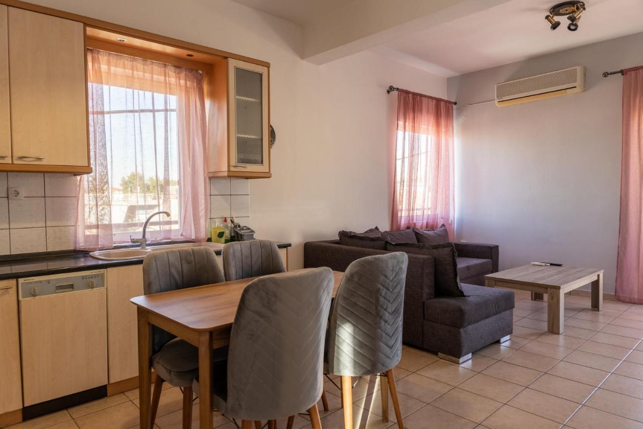 Deluxe Apartment La Larissa Buitenkant foto